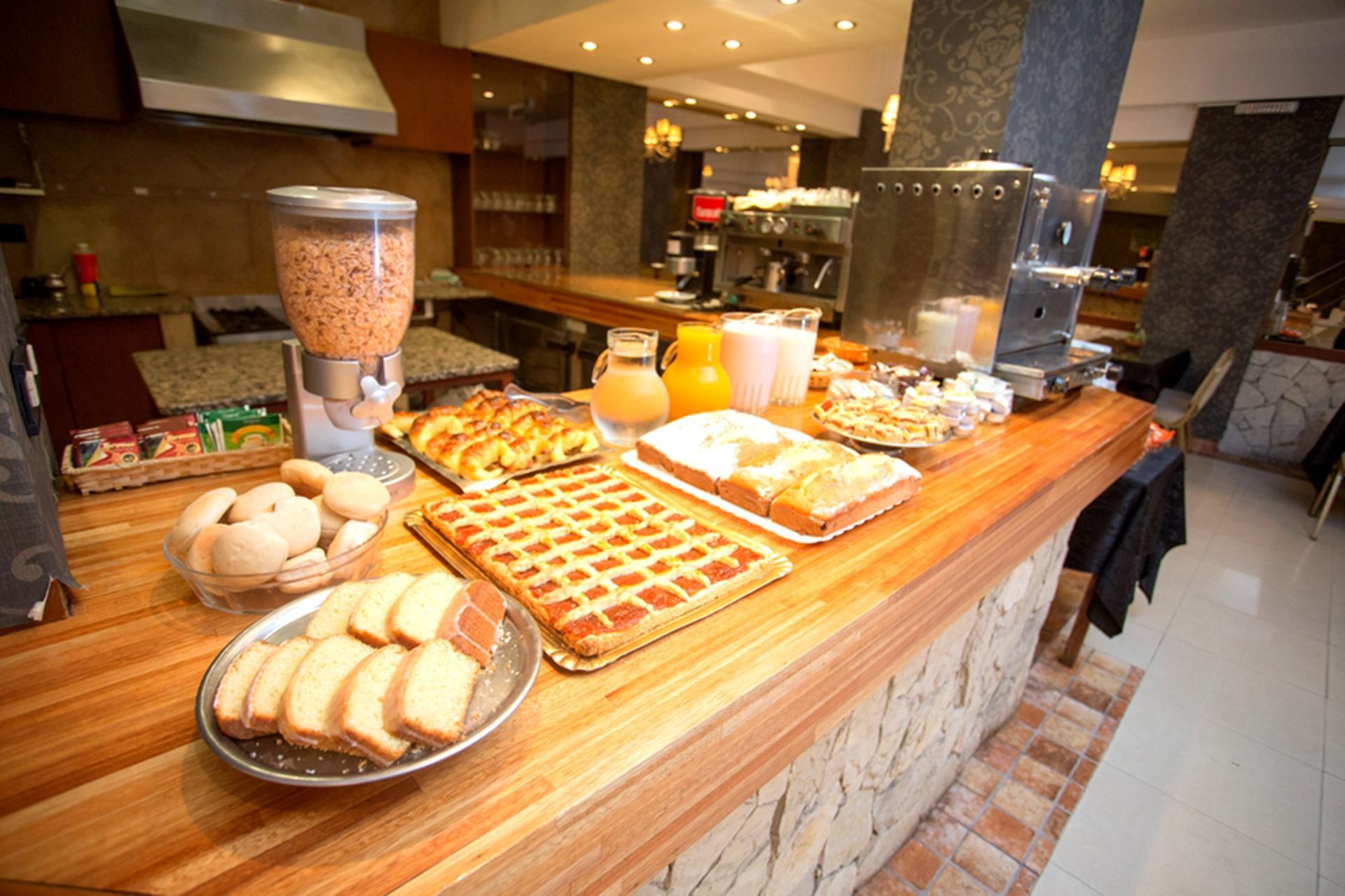 Hotel Dion Mar del Plata Luaran gambar
